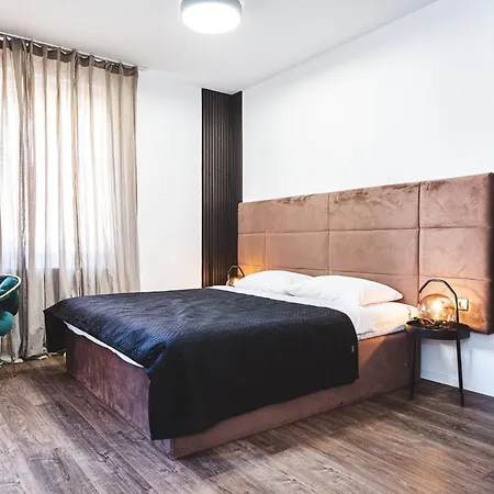 Hotel National 3*