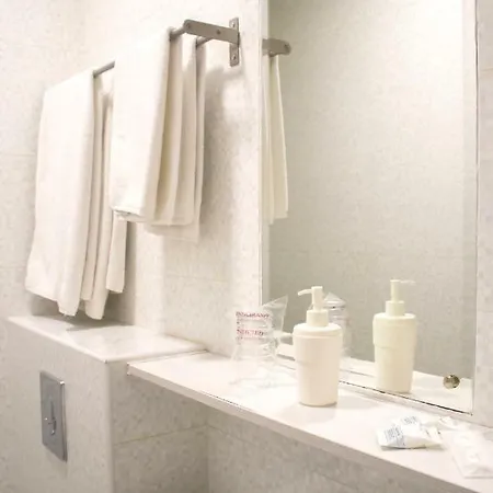National Hotel 3*