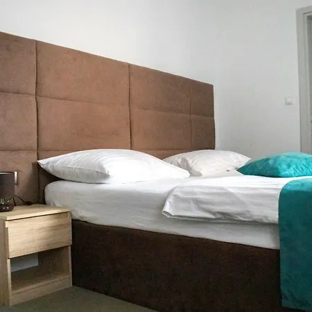 Hotel National 3*